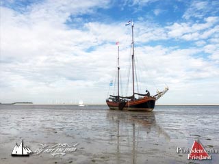 Zweimastklipper Abt Fan Starum Trockengefallen