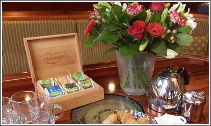 Aaltje Engelina Küche und Salon hinten